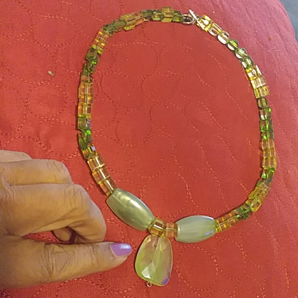 Beautiful multiple color and shapes beaded necklac